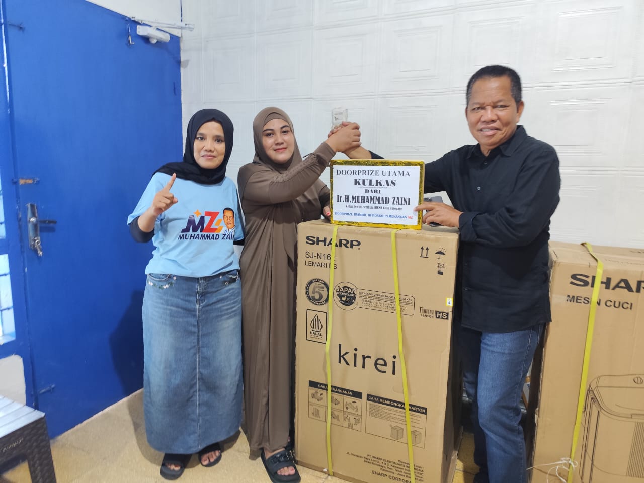 Bahagia, Rosana Terima Hadiah Utama Doorprize Halal Bihalal HIKMA: Terima Kasih Pak MZ