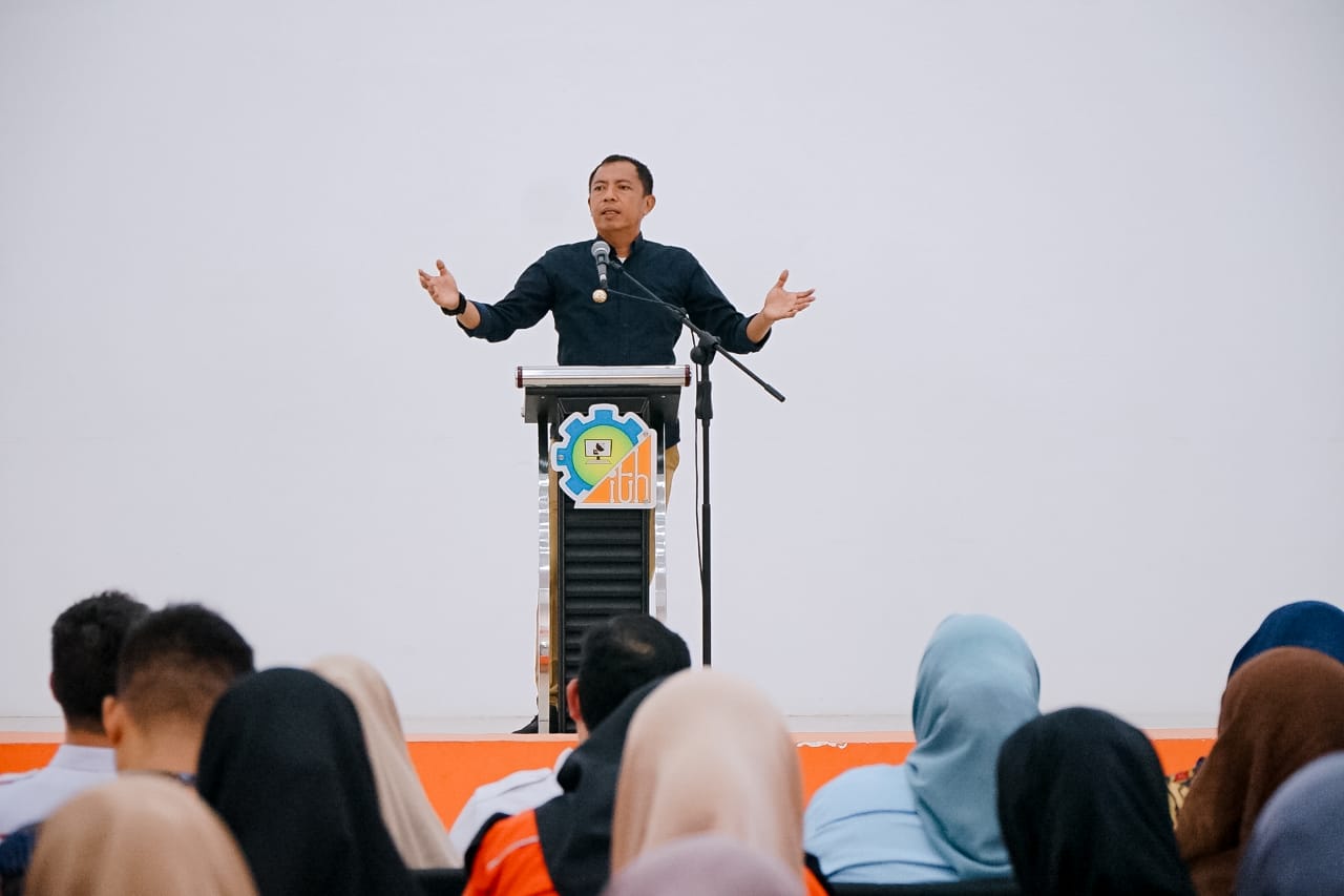 Akbar Ali Bawa Kuliah Umum di ITH, Pesankan Mahasiswa Kolaborasikan Ilmu dan Amal: Otak Jerman, Hati Mekkah