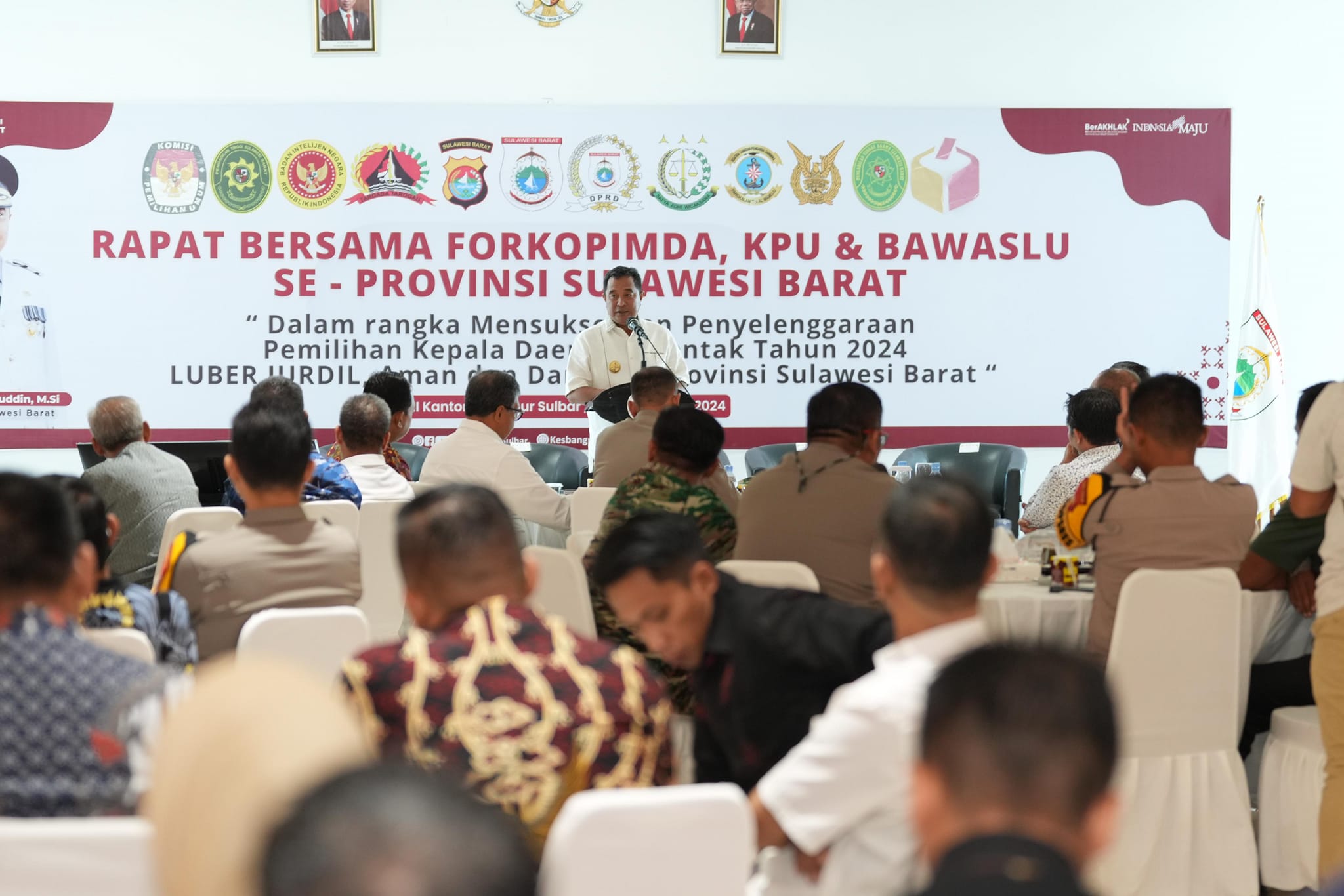 Rapat Bersama Forkopimda, KPU dan Bawaslu, Pj Gubernur Bahtiar Sebut Pilkada Adalah Pekerjaan Super Prioritas