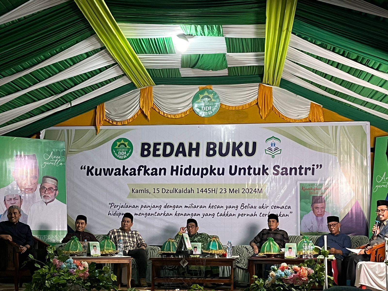 "Kuwakafkan Hidupku untuk Santri" Terbitan Perpustakaan Al Ilmi MTs DDI Takkalasi Mengenang AGK Muh Fashih Musthafa