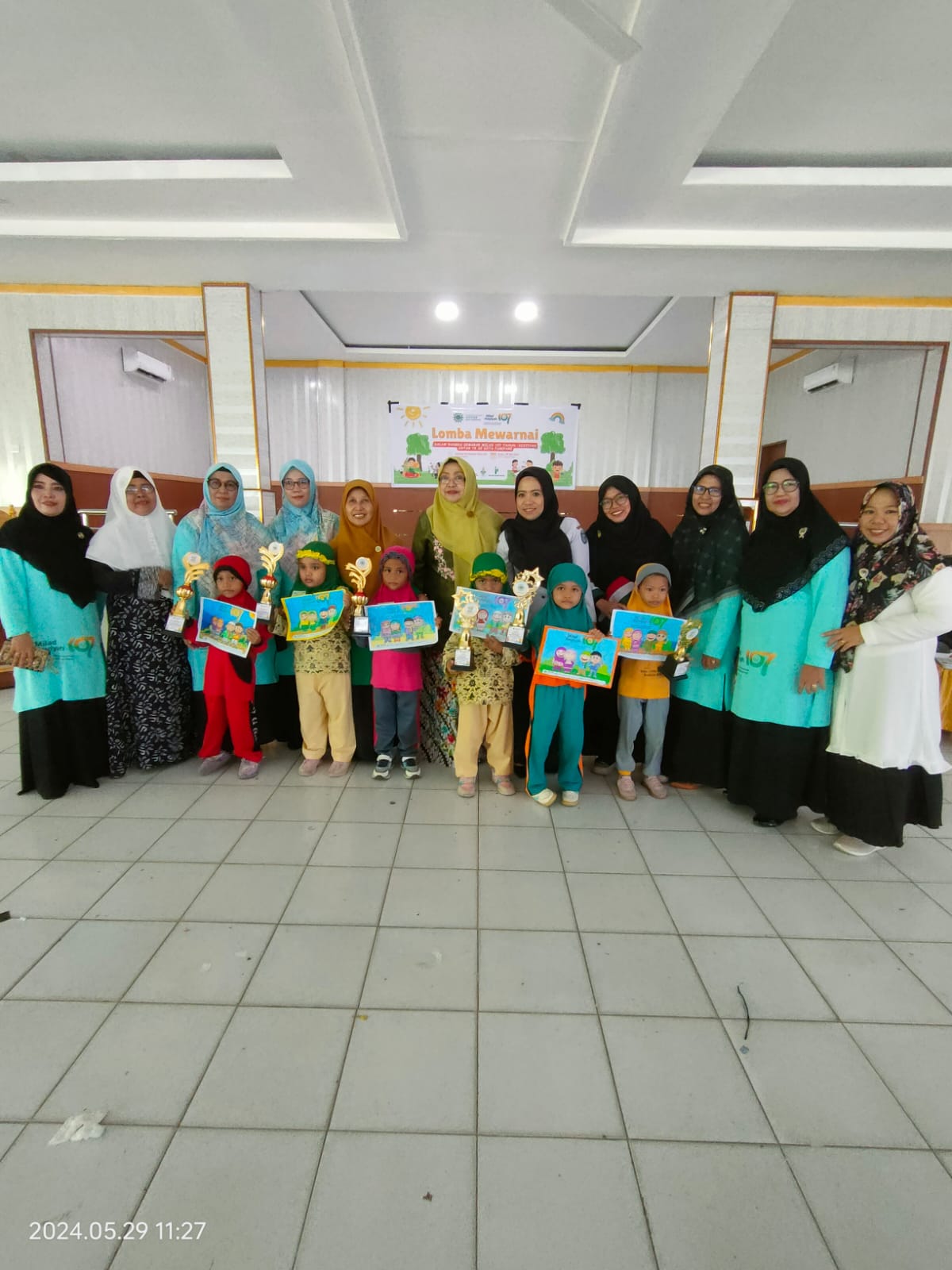 Milad 107 Aisyiyah Disemarakkan Lomba Mewarnai Tingkat TK se-Parepare 