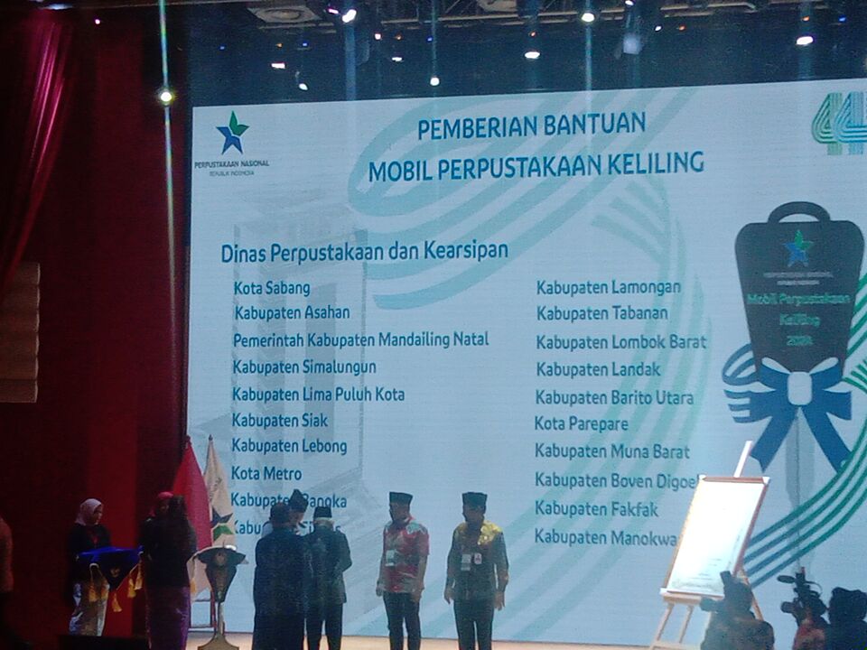Kado HUT Perpustakaan, Parepare Dapat Bantuan Mobil Perpustakaan Diserahkan Wapres