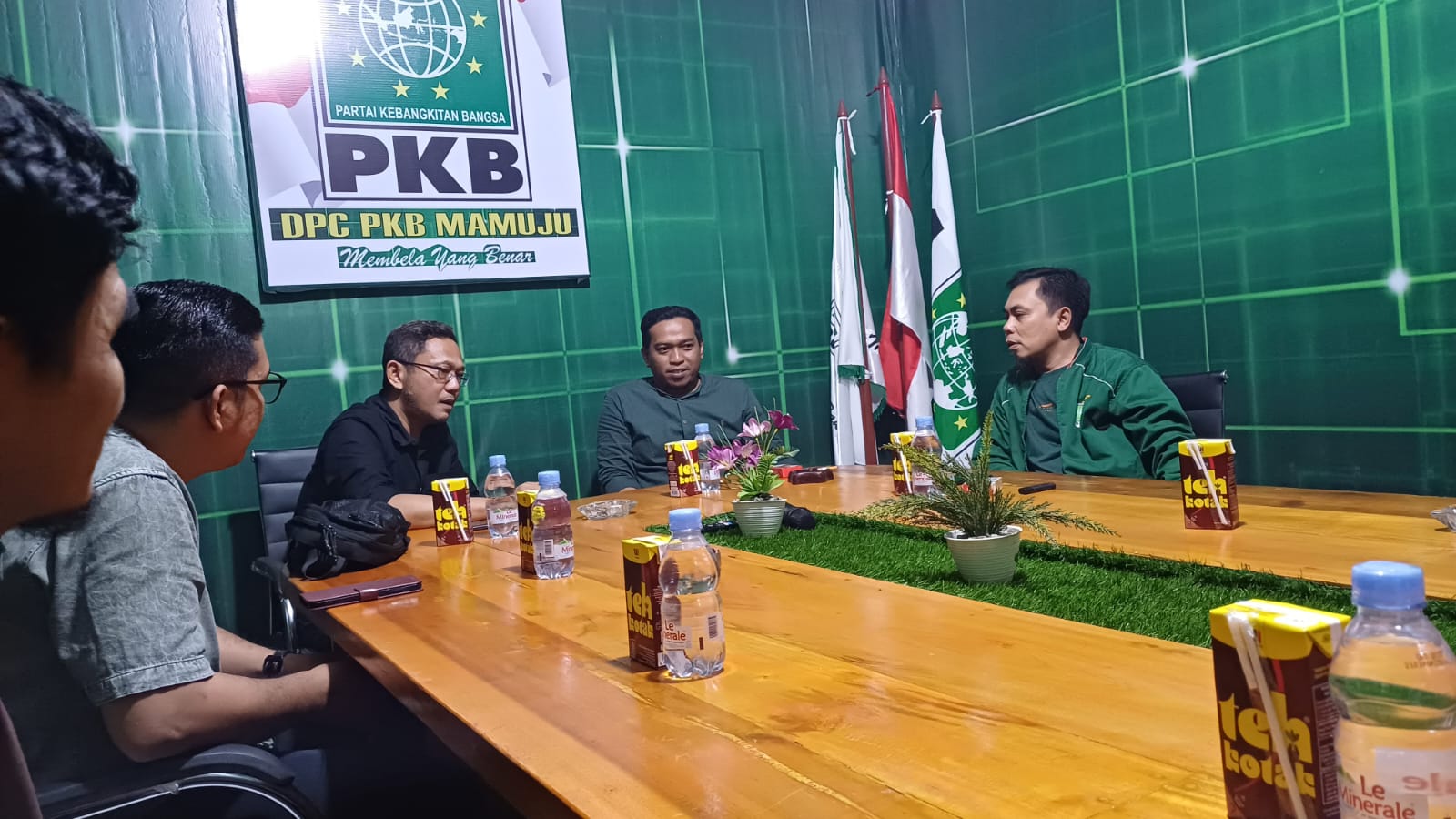 Mendaftar di PKB Mamuju, Irwan Pababari Ingin Didukung Keluarga Besar NU