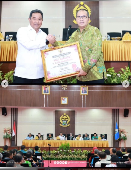 Berhasil Mendukung Pelaksanaan Pemilu 2024, Wali Kota Makassar Dapat Penghargaan dari Pj Gubernur Sulsel