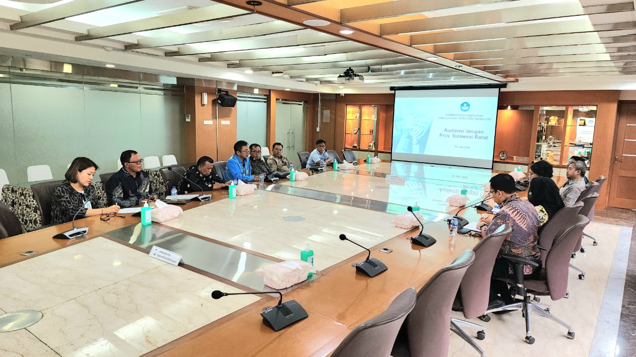 Kadis Dikbud Bersama Balai Guru Penggerak Sulbar Audiensi dengan Sekjen Kemendikbud Ristek dan Dirjen Vokasi