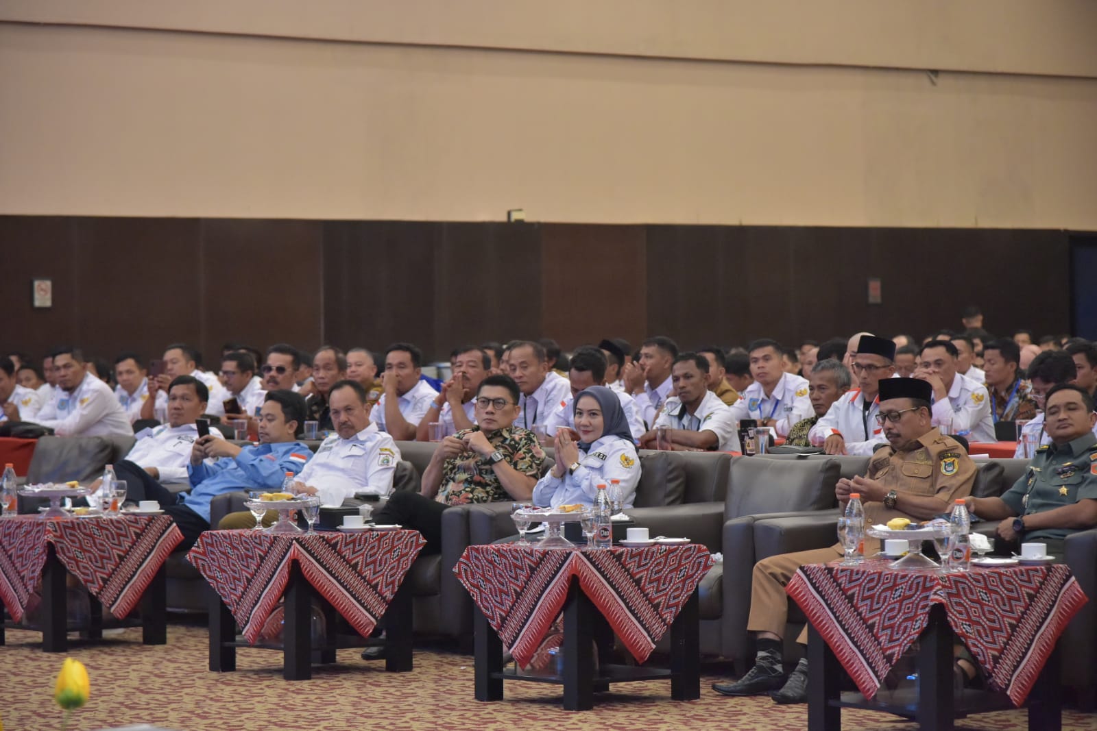 Ketua DPRD Sulbar Hadiri Sosialisasi dan Public Hearing UU Tentang Desa