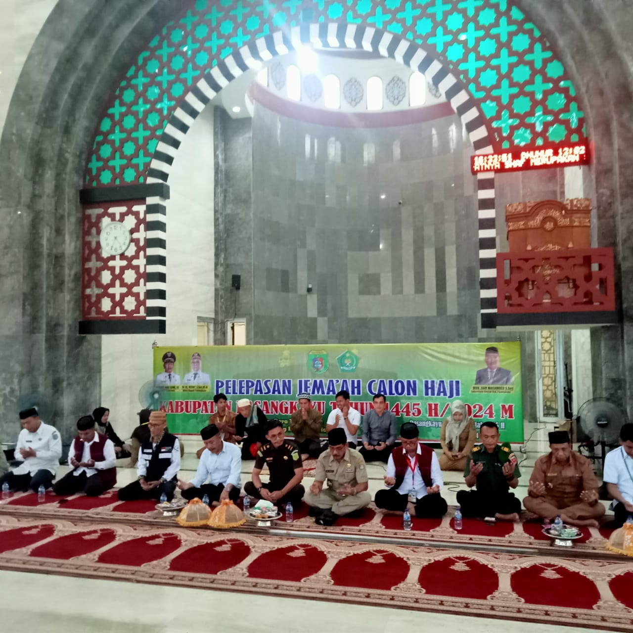161 JCH Pasangkayu Resmi Dilepas di Masjid Al-Madaniah