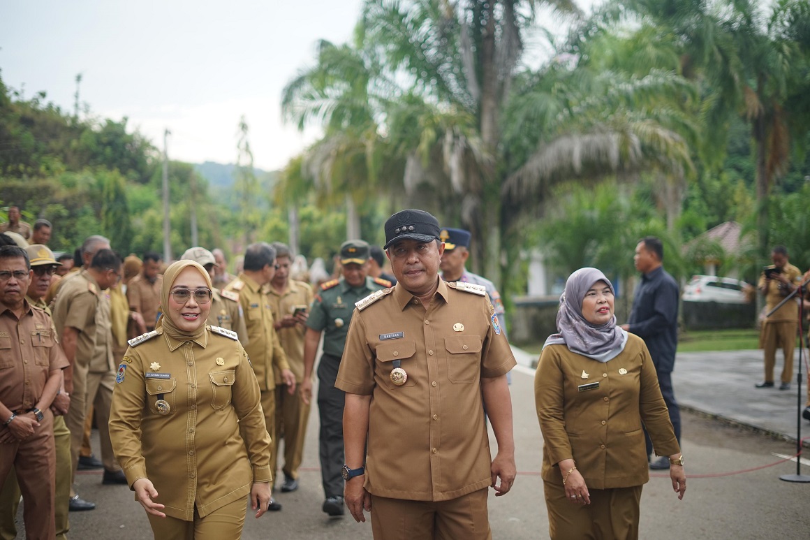 Di hadapan ASN Pemkab Mamuju, Pj Gubernur Sulbar Menyampaikan Caranya Memimpin Enam Kabupaten