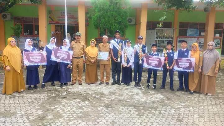 SMPN 1 Parepare Jadi Satu-satunya SMP di Sulsel Peraih Penghargaan UKBI dari Kemendikbudristek