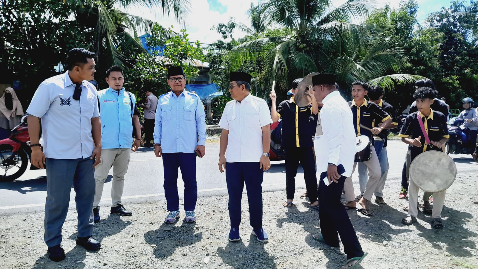 Berkunjung di Malunda dan Ulumanda, ABM Berjanji Bangun Fasilitas Penyulingan Minyak Nilam