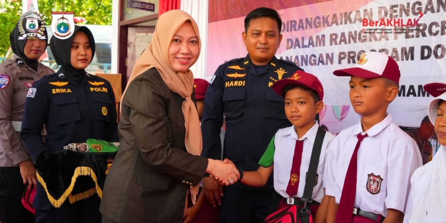 Ketua DPRD Hadiri Bakti Kesehatan Polri di SD Padang Baka Mamuju, Ada Pemberian Makanan Bergizi