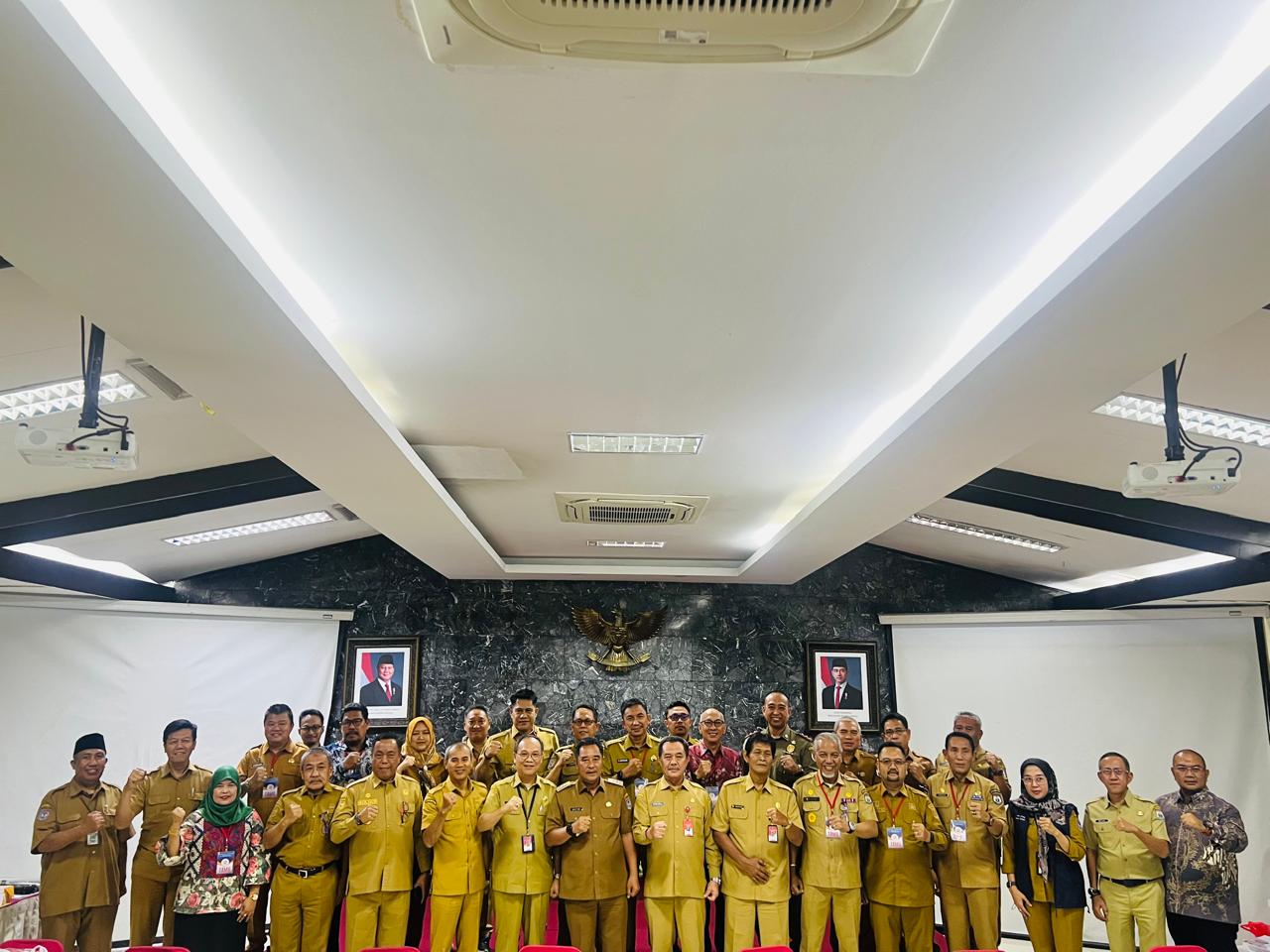 Direktur RSUD Sulbar Dampingi Pj Gubernur Menghadiri Evaluasi Kemendagri