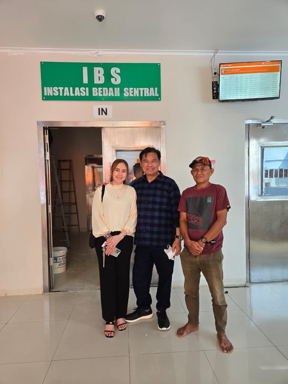 HSL Bersama Pembina Queen HSL Sempatkan Jenguk Orang Tua Pa