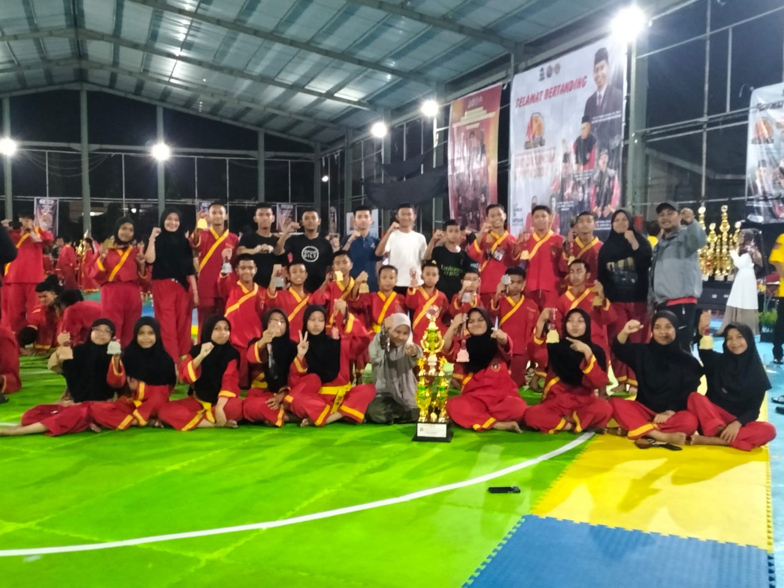 SMP Unismuh Makassar Juara Umum 2 Pra Remaja Turnamen Pencak Silat Nasional Tapak Suci Rektor UINAM Cup VII