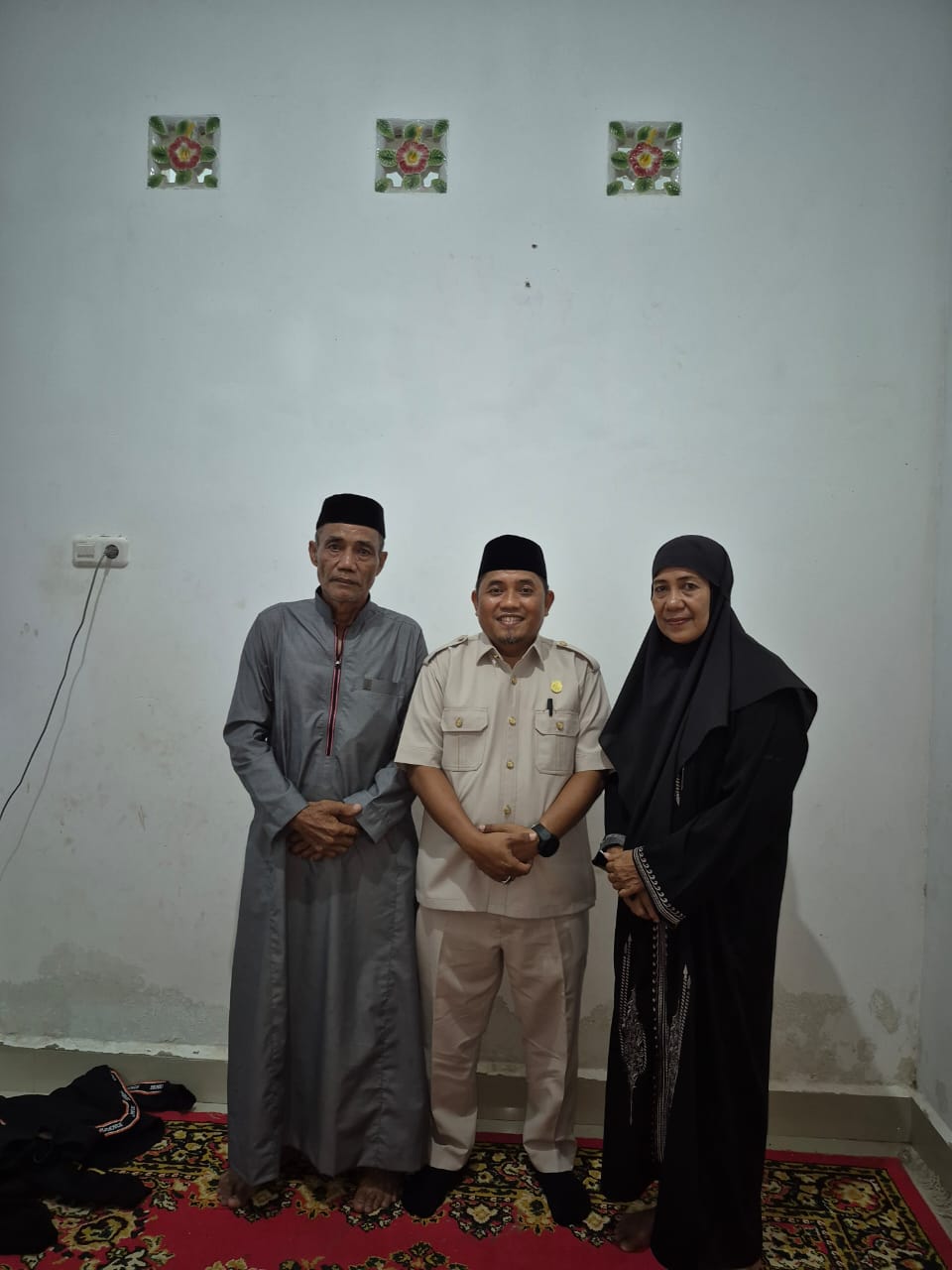 Anggota DPRD Jusvari Genda Tunaikan Janji Resmi Berangkatkan Umrah Tim Pilcaleg Sumarni Basarong