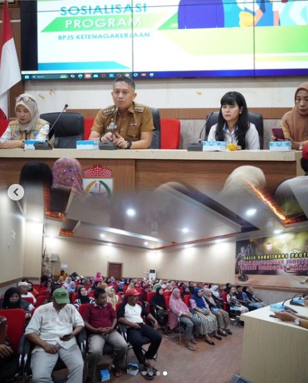 Camat Ujung Tanah Buka Sosialisasi Program Jaminan Sosial Ketenagakerjaan dan Reaktivasi Peserta BPJS