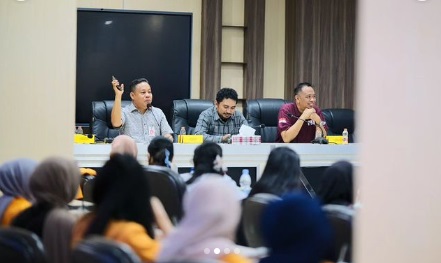 Beri Kuliah Umum, Sekretaris DPRD Makassar Jelaskan Tentang Proses Legislasi Daerah
