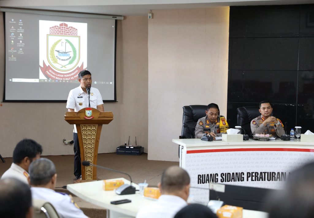 Buka Rakor Penanganan Masalah Sosial, Pjs Wali Kota Makassar Berharap Tercipta Solusi Permanen