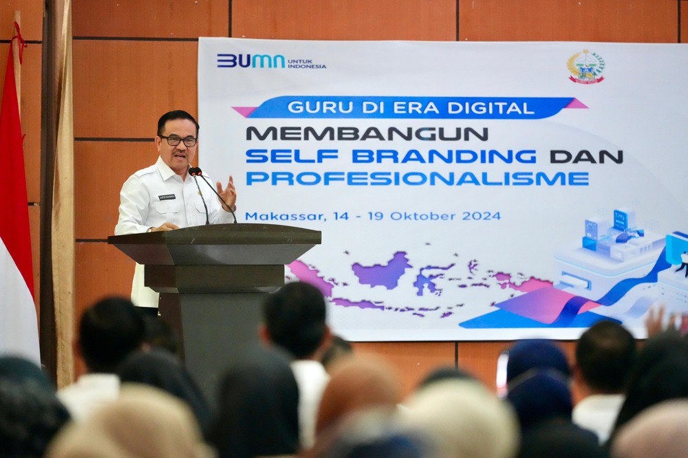 Sekda Sulsel Tekankan Pentingnya Guru Kuasai Teknologi Informasi