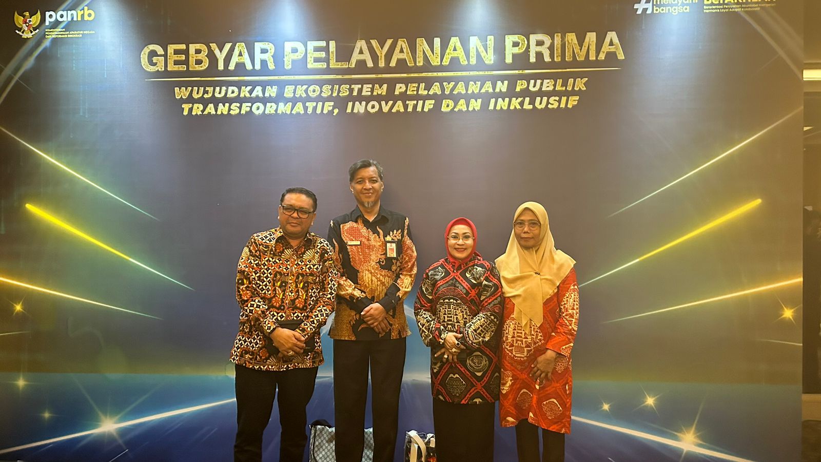 Gebyar Pelayanan Prima 2024, Pemkot Makassar Raih Penghargaan 5 Terbaik Inovasi Kelompok Berkelanjutan