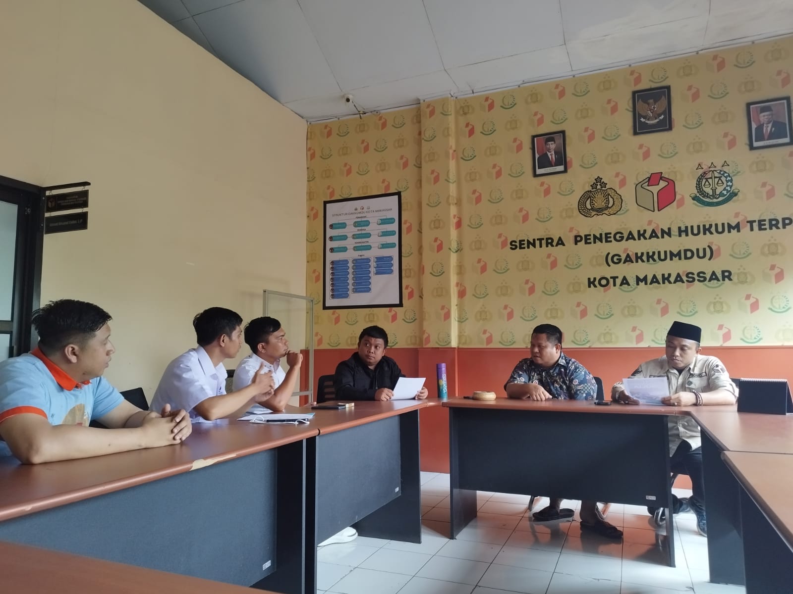 Fasilitas Negara Milik Perumda Air Minum Kota Makassar Digunakan Paslon Pilwali, Tim Lawyer Resmi Melapor ke Bawaslu