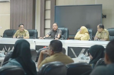 Sekwan Pimpin Rapat Kordinasi Bagian Persidangan
