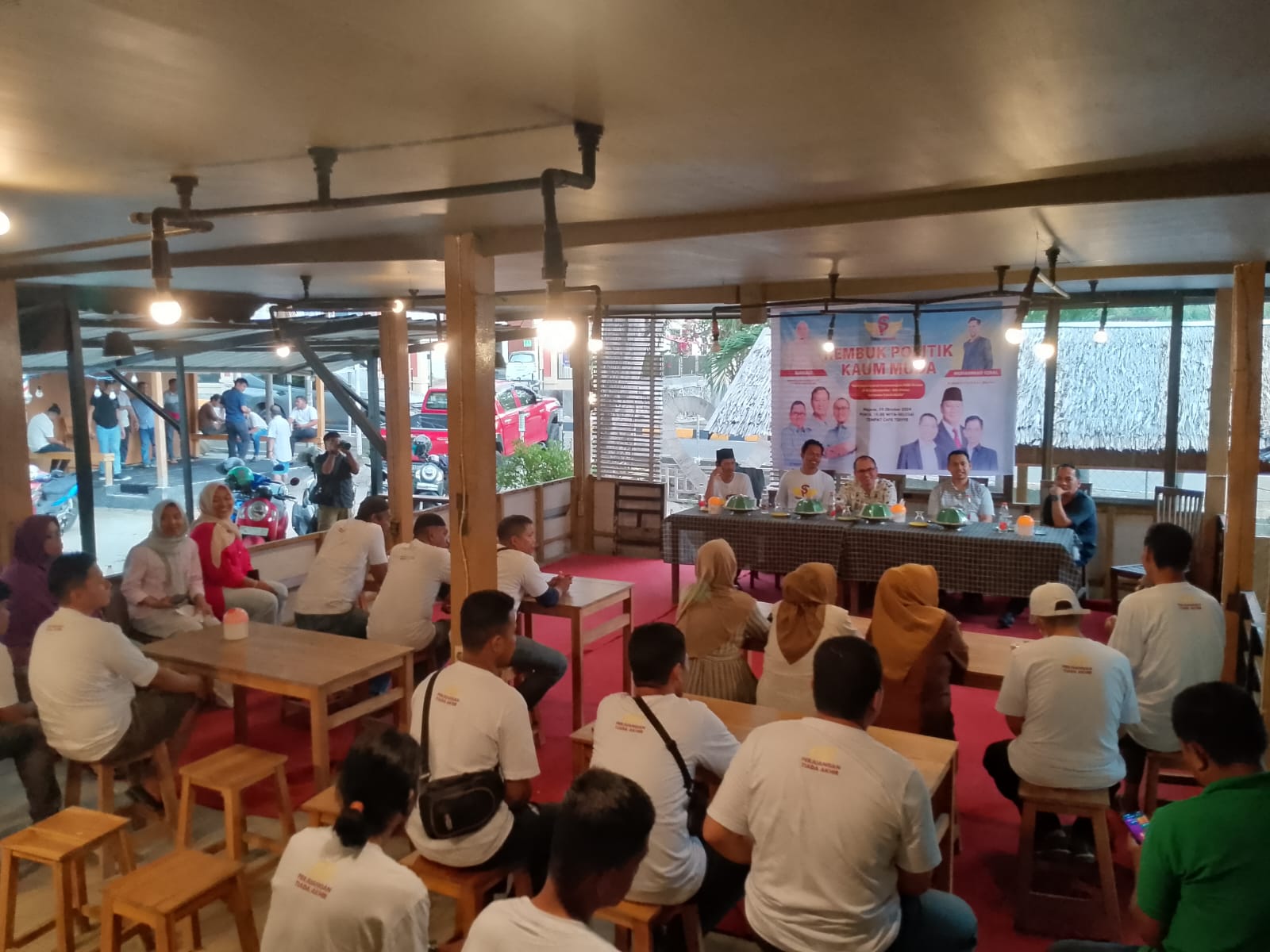 Rembuk Politik Kaum Muda di Majene, Cawagub Arwan dan Cabup Arismunandar Kompak Hadir 