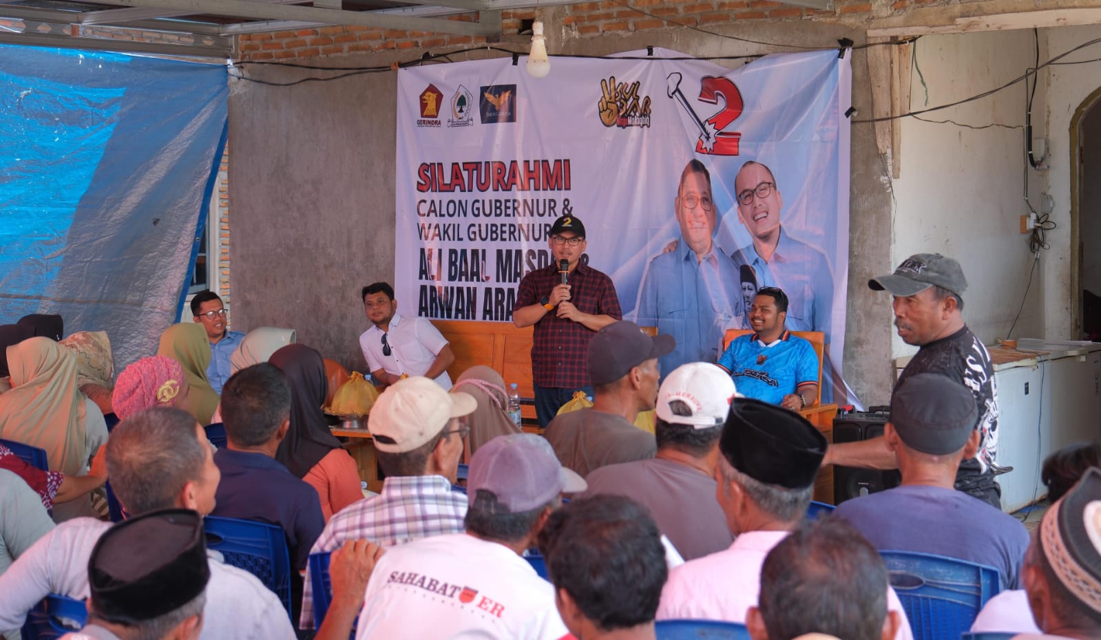 Arwan Aras Sisir Sejumlah Titik di Kalukku, Warga Curhat Terkait Bantuan Nelayan hingga UMKM