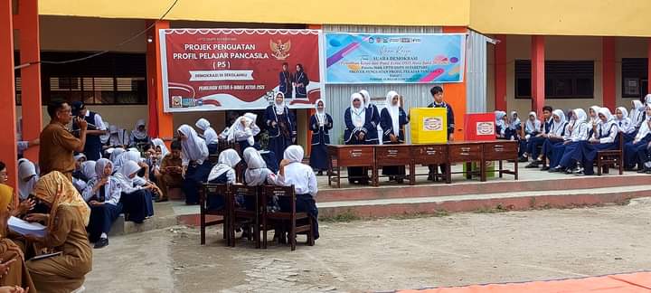 Kreatif, SMPN 10 Parepare Gelar Panen Karya Siswa Bertema Suara Demokrasi Dirangkai Pemilu Ketua OSIS