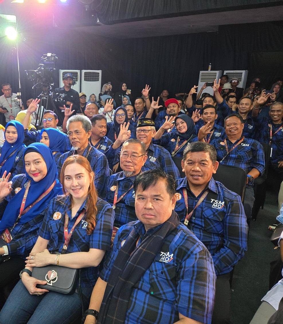 Paslon Paling Rapi, Kompak dan Seragam, HSL Bersama Pembina Queen HSL Hadir Bersamai TSM-MO di Debat Publik