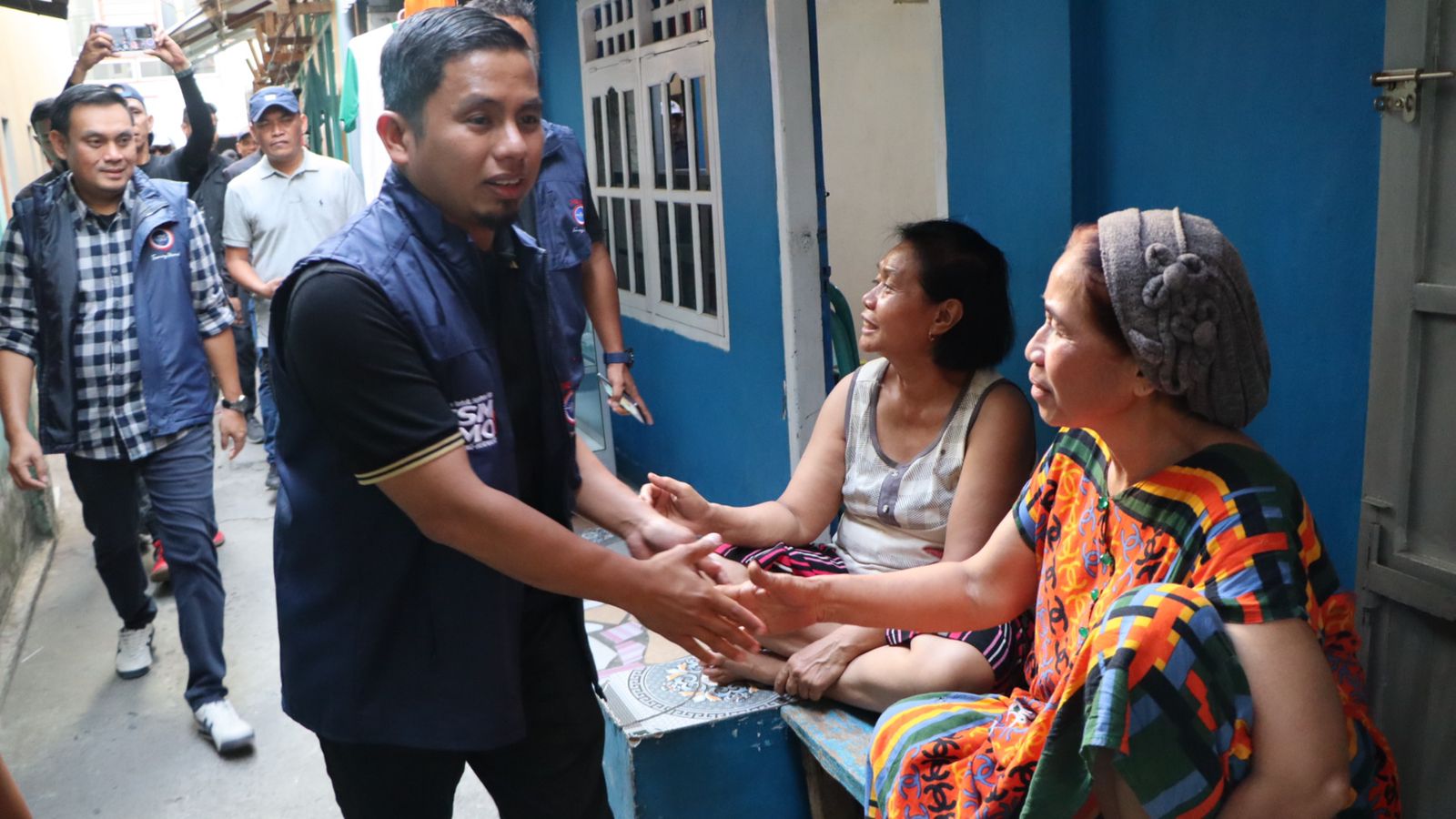 Tasming-Hermanto Blusukan Sambil Sampaikan Program, Warga Semangat Teriakkan Nomor 3