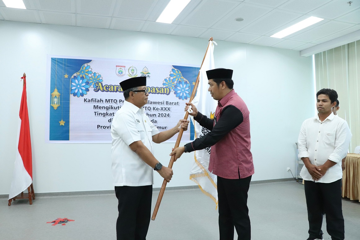 Lepas 43 Kafilah Ikut MTQ XXX Tingkat Nasional, Sekprov Sulbar Harap Prestasi Terbaik 