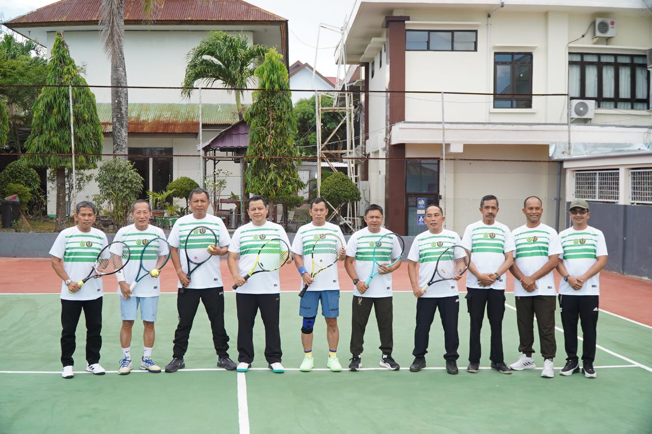 Menguatkan Sinergitas Lewat  Olahraga Tenis, Pj Wali Kota Akbar Ali Bersama Forkopimda Jajal Lapangan PN Parepare 