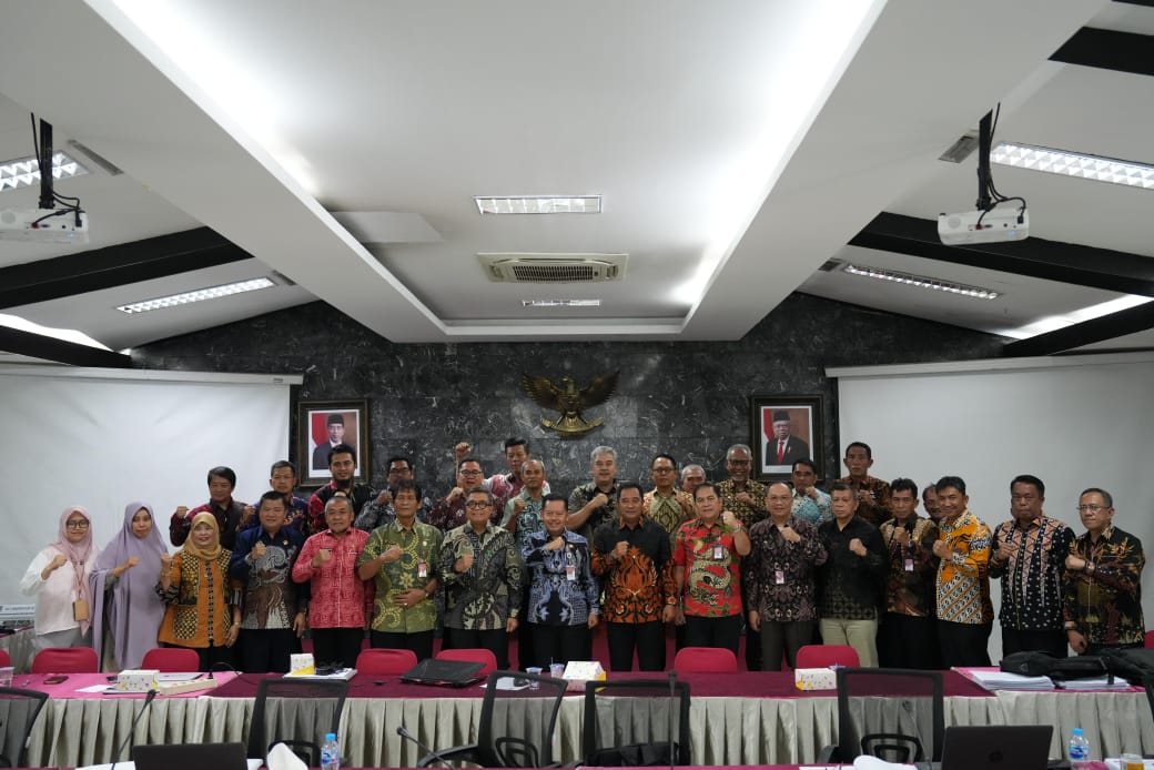 Direktur RSUD Sulbar Dampingi Pj Gubernur pada Evaluasi Kemendagri di Jakarta