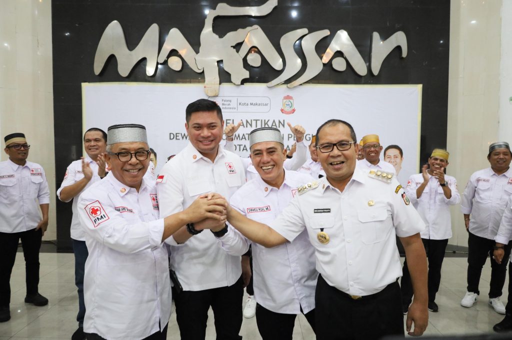 Dihadiri IAS, Adnan dan Syamsu Rizal, Danny Pomanto Kukuhkan Tim Pengembangan Program dan Tim SIBAT PMI Makassar 
