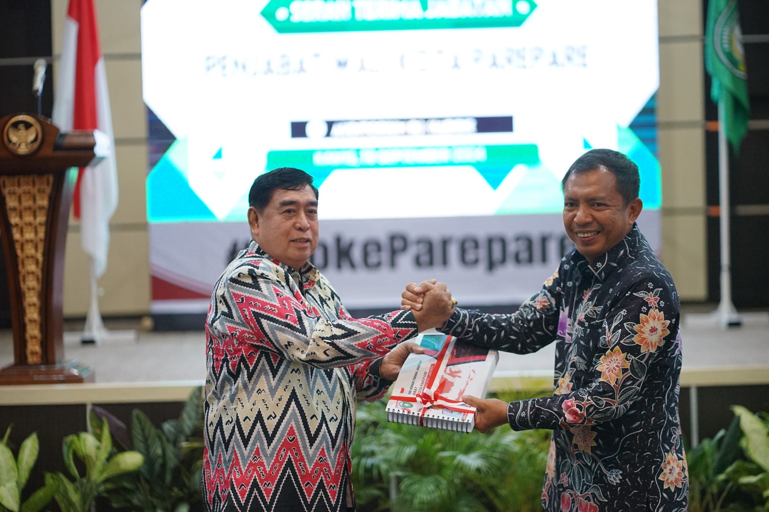 Akbar Ali Atensi Pengangkatan 1.132 Honorer Parepare Jadi PPPK, Pj Wali Kota Abdul Hayat Siap Lanjutkan 