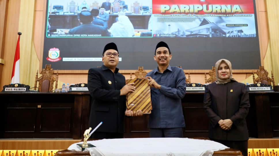 Jelang Akhir Masa Jabatan Periode 2019-2024, DPRD dan Pemkot Makassar Sahkan Empat Ranperda 