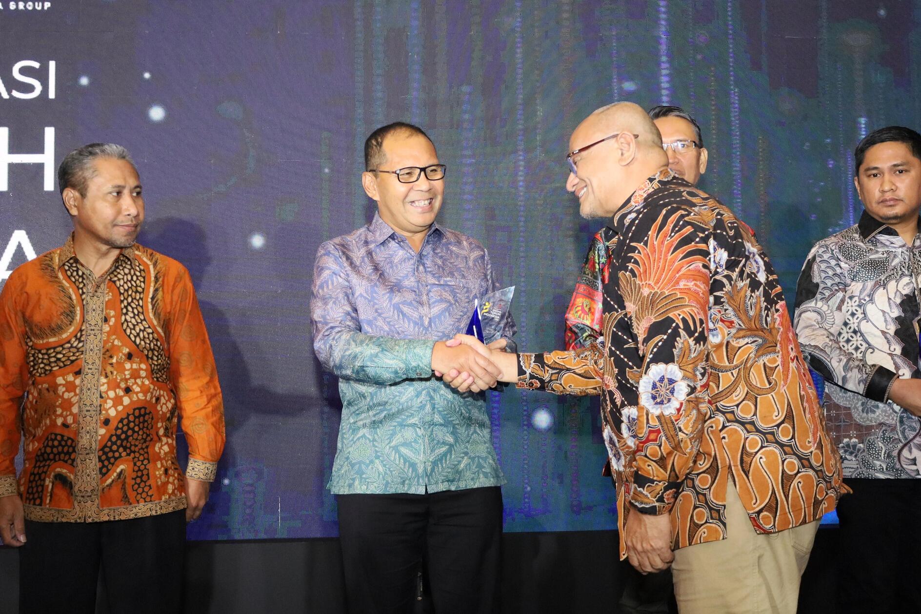 Danny Pomanto Raih Penghargaan Pariwisata dan Pelestarian Budaya pada Apresiasi Tokoh 2024 Tempo Media