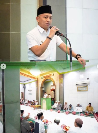 Camat Ujung Tanah Bersama Tripika Hadiri Peringatan Maulid di Kelurahan Cambaya