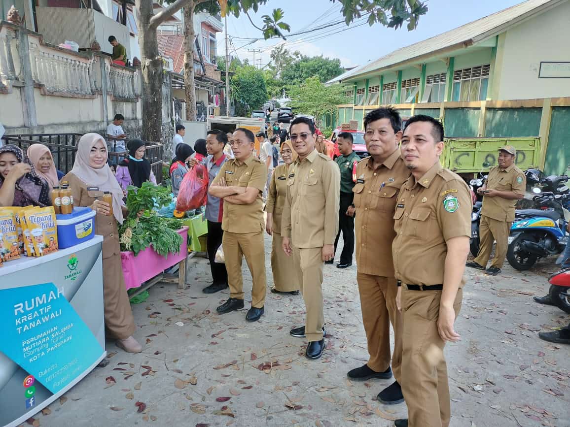 Pemkot Parepare Terus Bergerak Kendalikan Inflasi Lewat Pasar Murah, Turun Pastikan Harga Telur Ayam Stabil