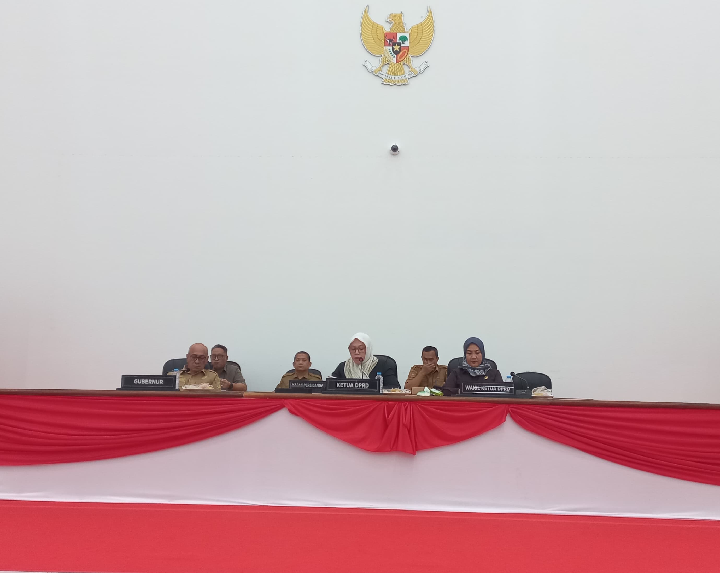 DPRD Sulbar Gelar Rapat Paripurna Penyampaian Pemandangan Umum Fraksi Terhadap Ranperda Perubahan APBD 2025