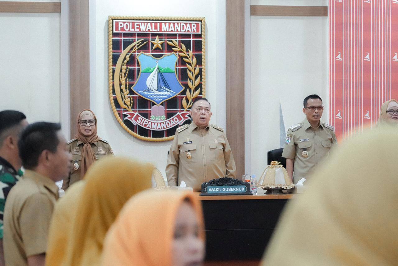 Wagub Sulbar Tekankan Pentingnya Pendekatan Terintegrasi dalam Percepatan Penurunan Stunting dan Kemiskinan  
