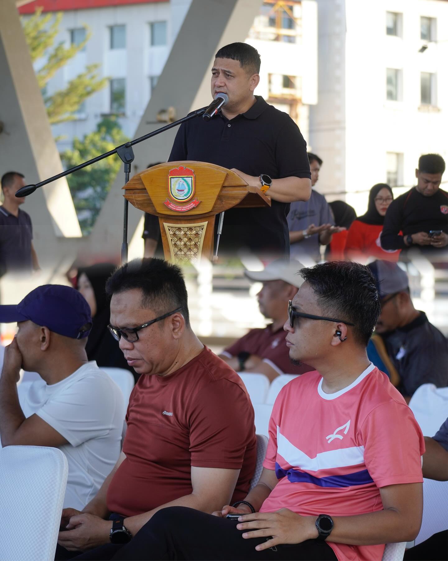 Camat Bersama Lurah se-Kecamatan Ujung Tanah Hadiri Pembukaan Porseni ASN