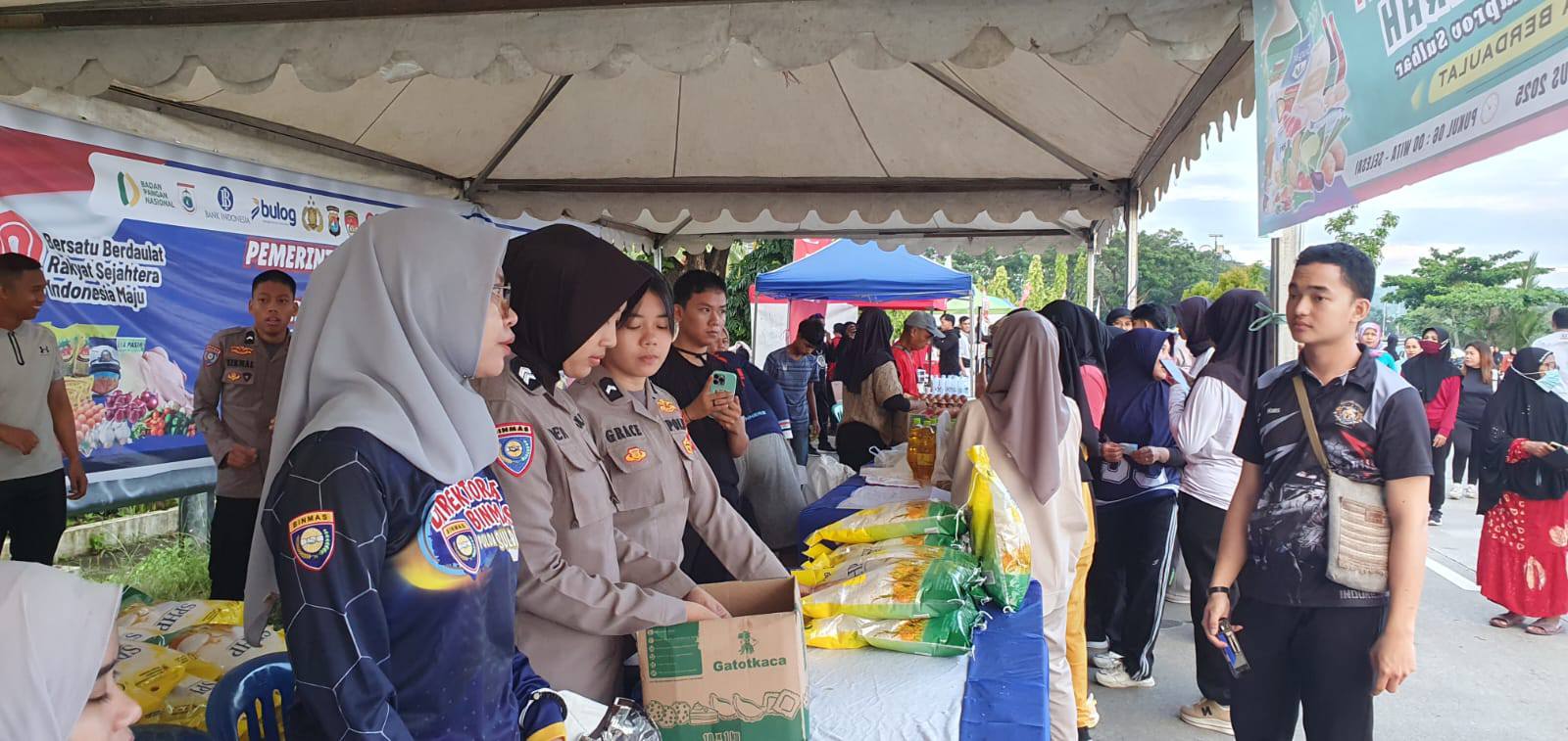 Libatkan Bulog dan Distributor Pangan Lokal, Pemprov-Polda Sulbar Gelar Gerakan Pangan Murah di CFD Mamuju