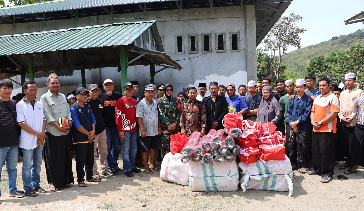 Prihatin, Wali Kota Parepare Hadir Beri Bantuan dan Semangati Warga Pesantren Terdampak Kebakaran 