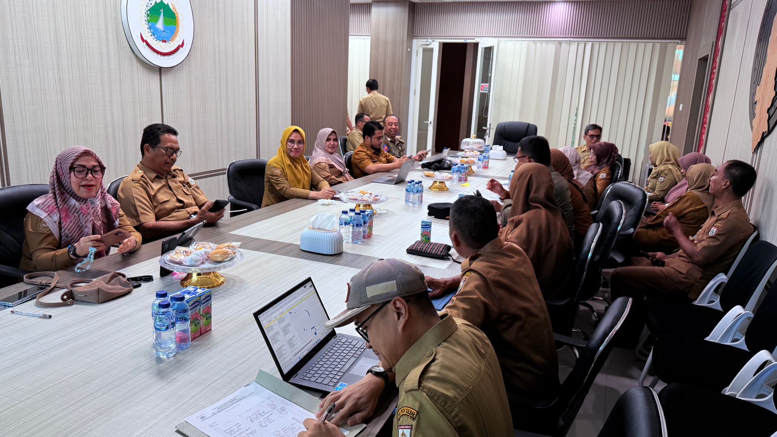Sinergi Meriahkan HUT RI ke-80, BPKPD Hadiri Rapat Pemantapan Kesiapan Lomba Lingkup Pemprov Sulbar