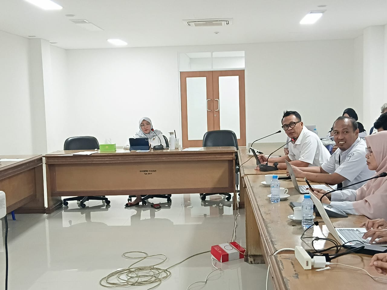 Hadiri Rapat Pembahasan Ranperda, Komitmen Pemkesra Menjalankan Program Bersentuhan dengan Masyarakat