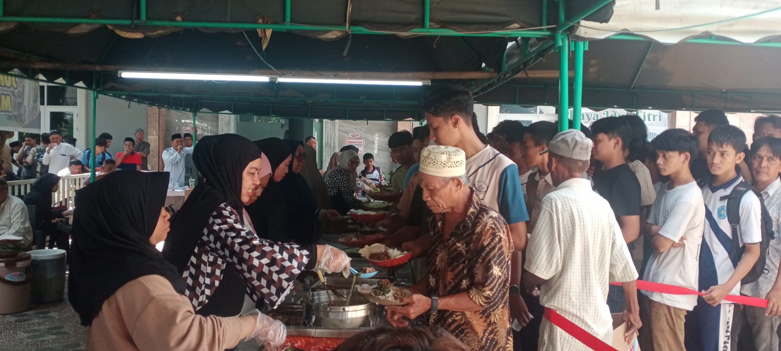 Jumat Berkah ke-58, Terima Kasih Orang-orang Baik Jadi Donatur Tetap Jumat Berkah Masjid Raya