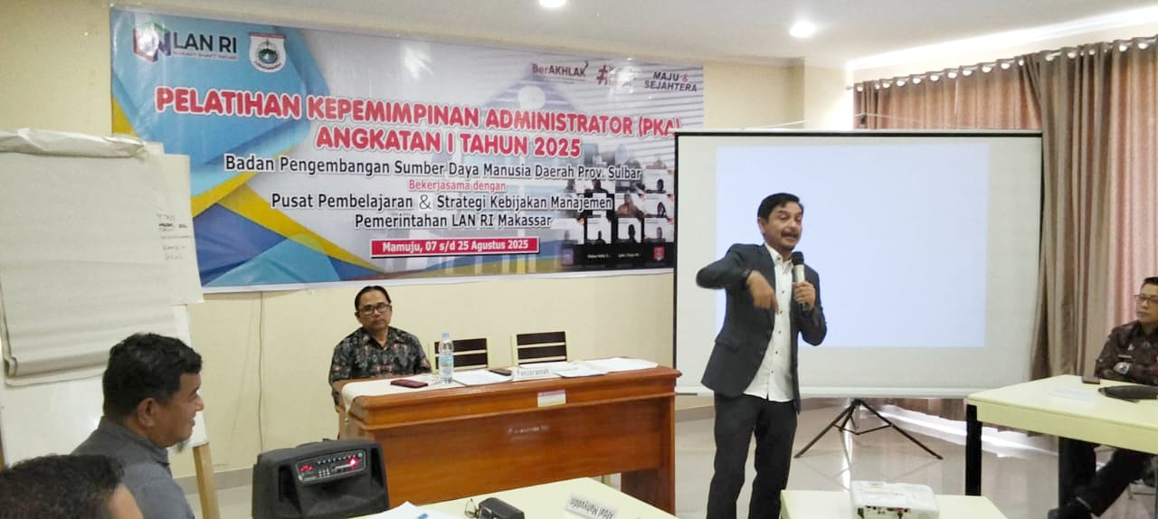 Inspiratif! Kepala BPKPD Sulbar Isi Materi Pelatihan Kepemimpinan Administrator Angkatan I Tahun 2025