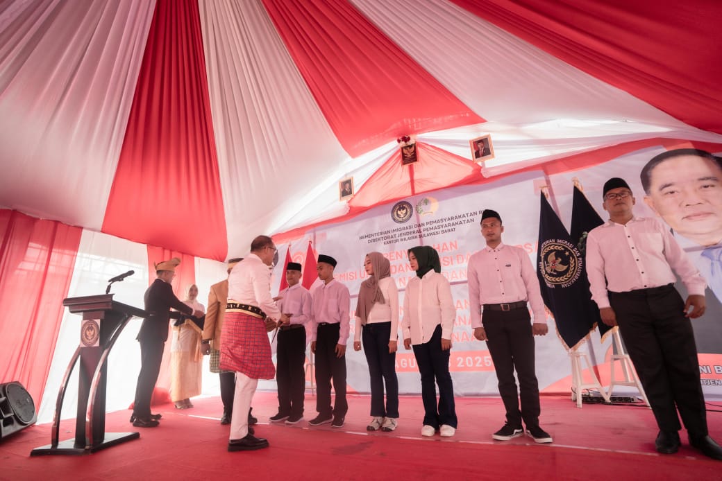 Gubernur Sulbar Wakili Presiden Serahkan Remisi Kepada 1.486 Narapidana